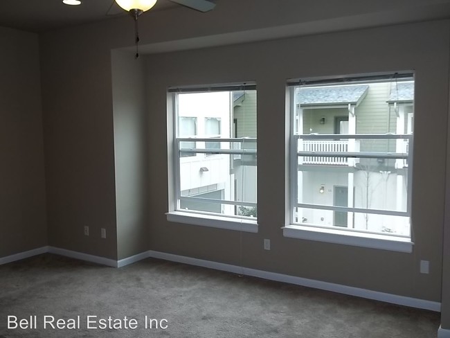Building Photo - 943 Hilyard St