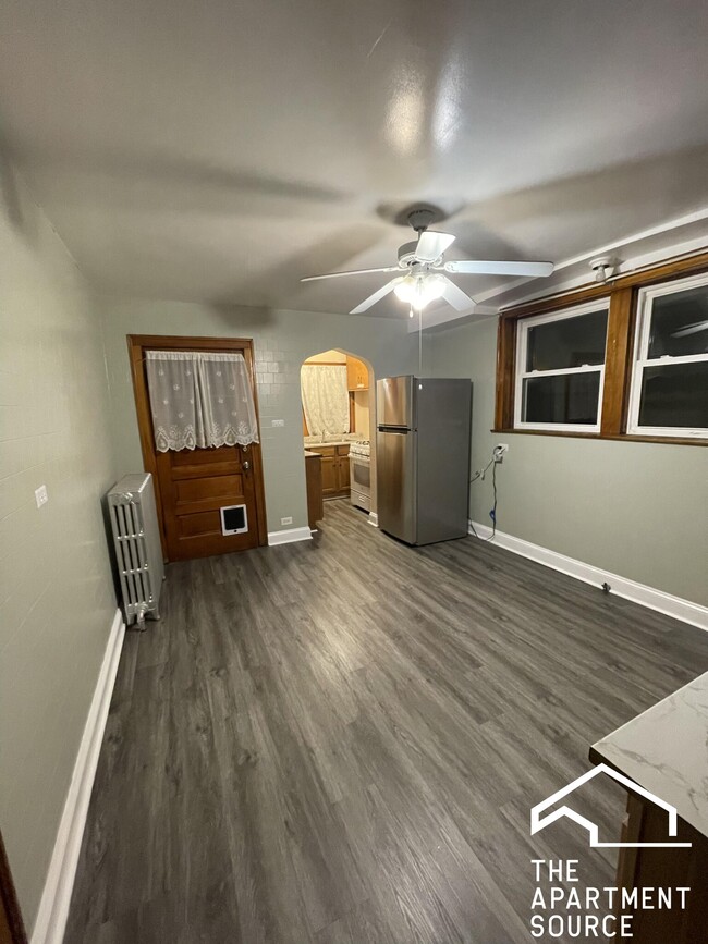 Foto del edificio - 5143 S Rockwell St