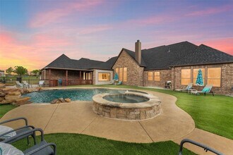 Building Photo - 16661 Valley View