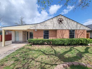 Building Photo - 12317 Palmfree St