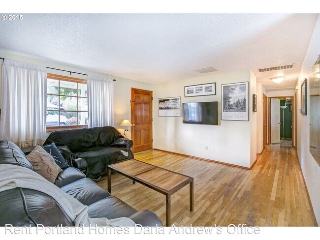 Foto del edificio - 3 br, 1 bath House - 17956 SW Sandra Lane
