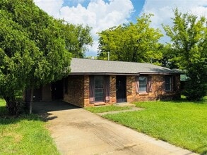 Building Photo - 5001 Mobile Hwy