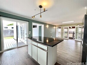 Building Photo - 748 Luawai St