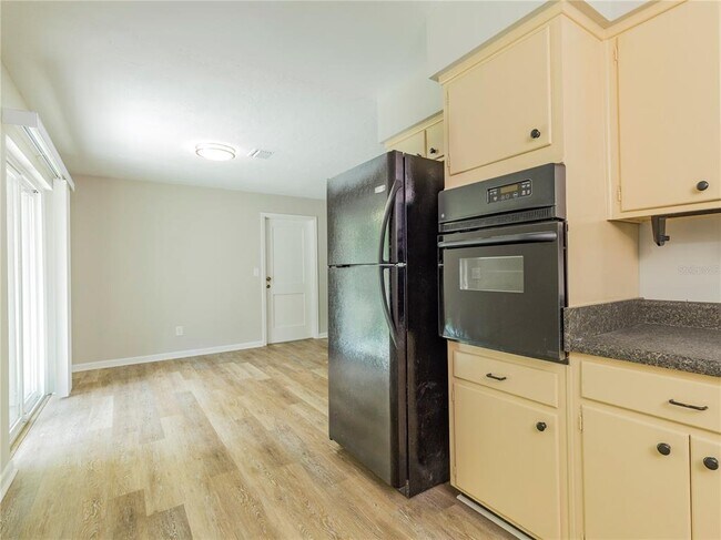 Foto del edificio - 3911 NW 19th Terrace