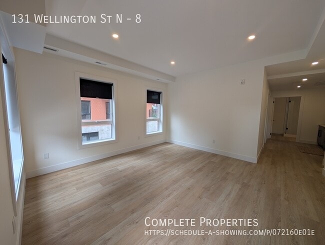 Photo du bâtiment - Main Floor + 1 Bedroom + No Stairs + Priva...