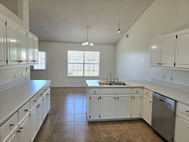 Building Photo - 4300 Frasier Ln