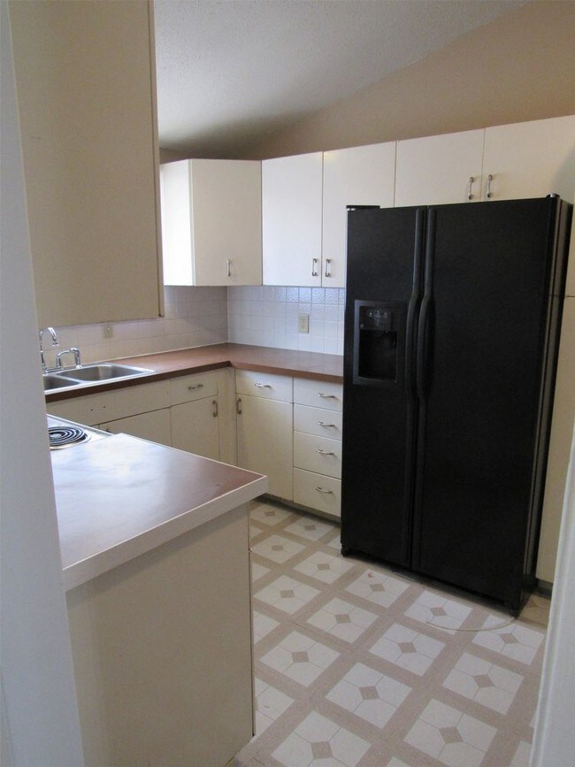 Foto del edificio - 714 Banner Circle