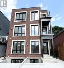 Building Photo - 549 Melbourne Ave
