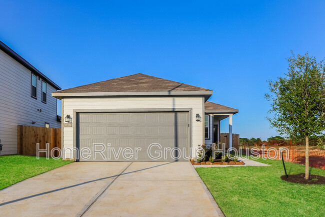 Building Photo - 17334 Gentle Doves Ln
