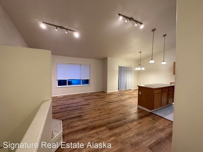 Building Photo - 3 br, 2 bath House - 13748 Fire Creek Trai...