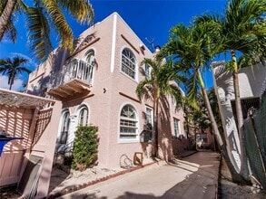Building Photo - 143 NE 43rd St
