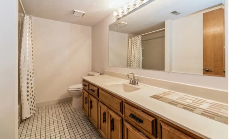 Building Photo - 15702 Sunset Ridge Ct