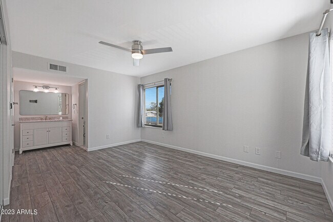 Building Photo - 3500 N Hayden Rd