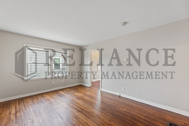 Foto del edificio - 1316 Dellrose