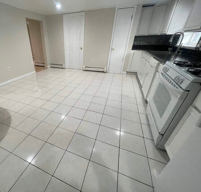 Foto del edificio - 171 Charles St