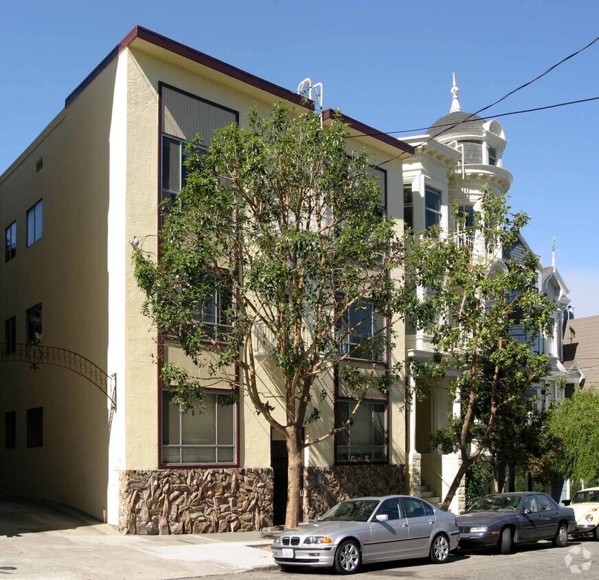 Foto del edificio - 121 Broderick St