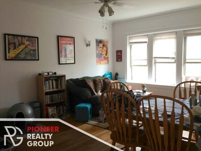 Foto del edificio - 4817 N Wolcott Ave