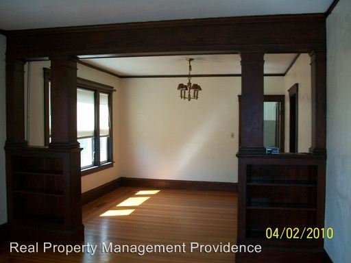 Building Photo - 121 Pawtuxet Ave