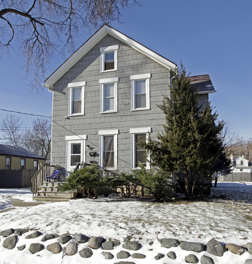 Building Photo - 6328 11th Ave