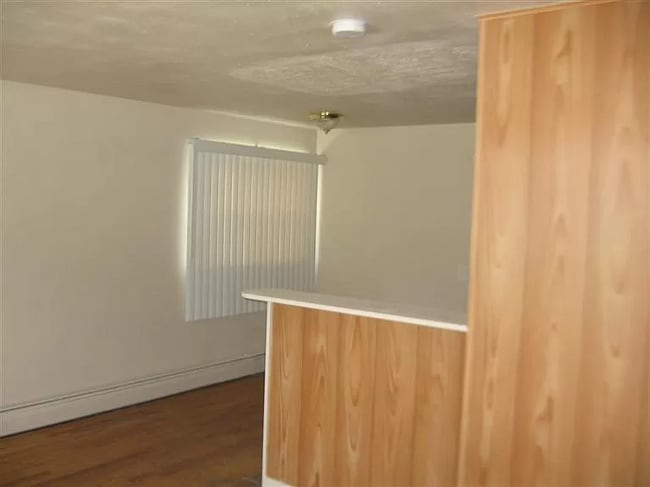 Building Photo - 3158 Woodward St