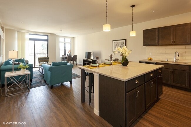 Building Photo - Harmonee Square Apartments