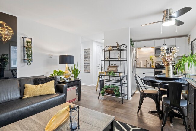 Building Photo - 1 Stonewood Park