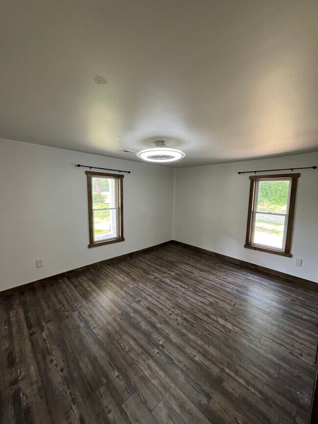 Foto del edificio - Charming 2 Bedroom Home Located In Holly Springs NC!!!