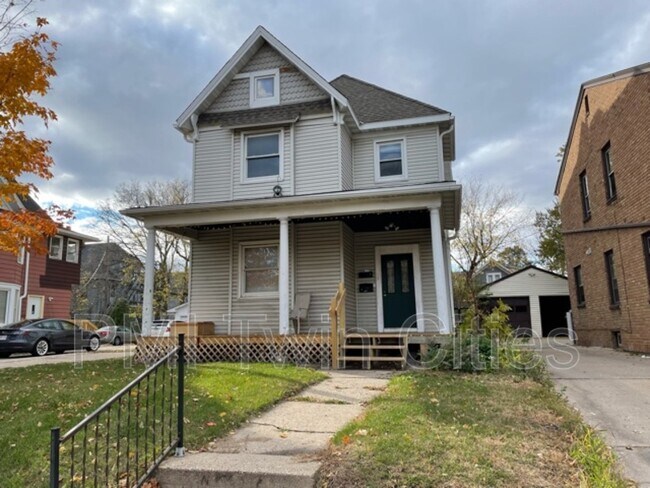 Foto del edificio - 861 Snelling Ave N