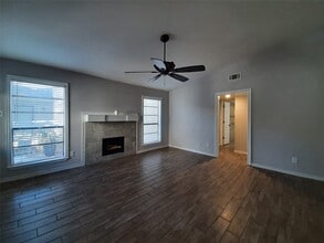 Building Photo - 9707 Richmond Ave.