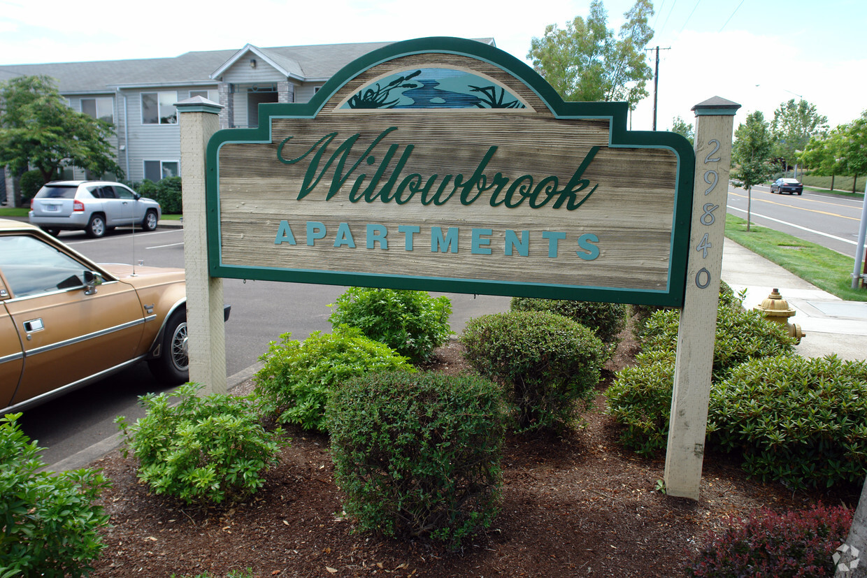 Foto del edificio - Willow Brook Apartments