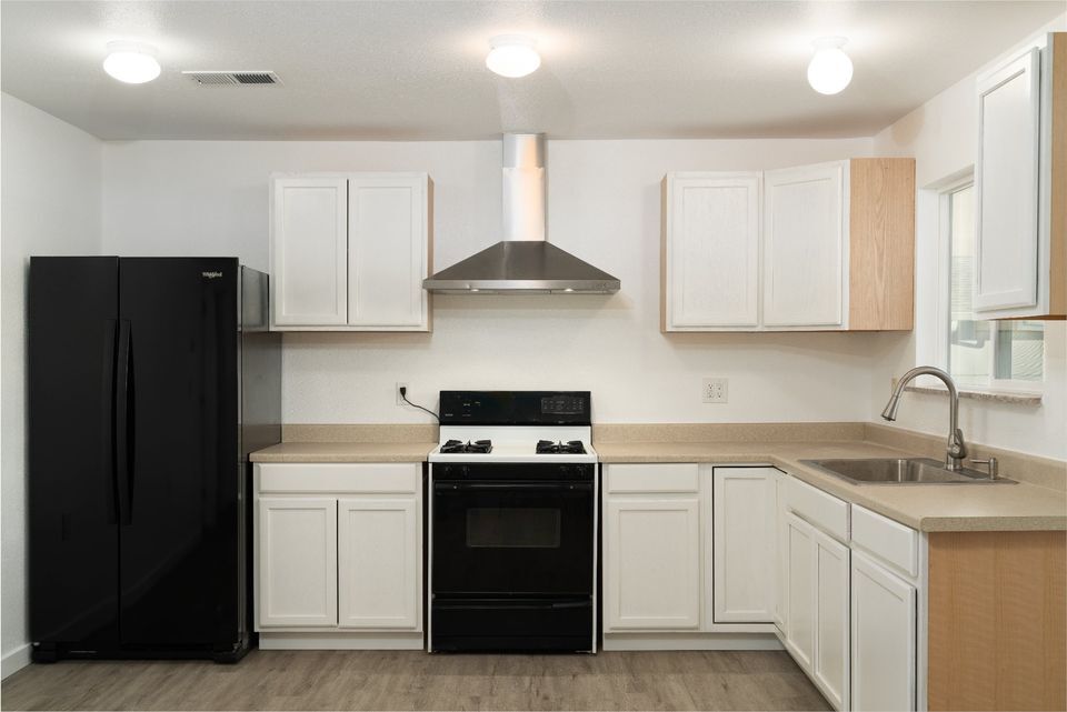 Foto principal - 1294 E San Fernando St