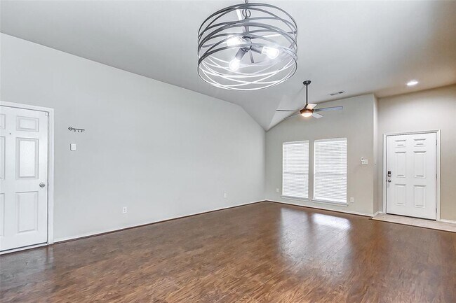 Foto del edificio - 12838 Pecan Shores Dr