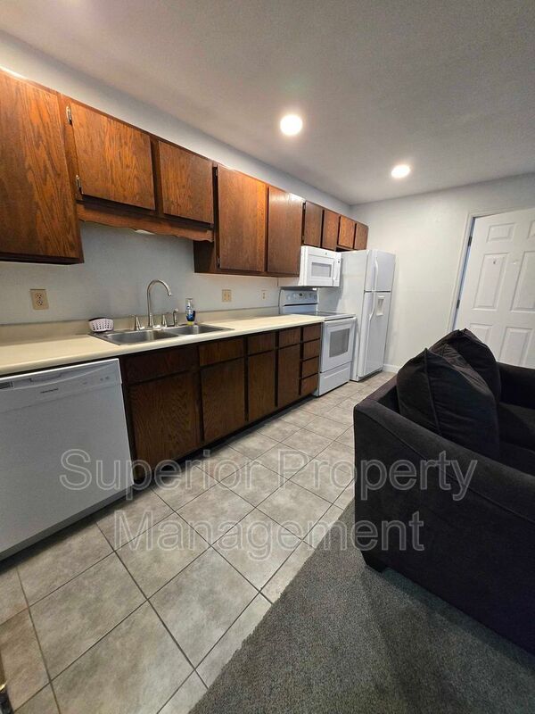 Foto del edificio - 4950 King Arthur Way