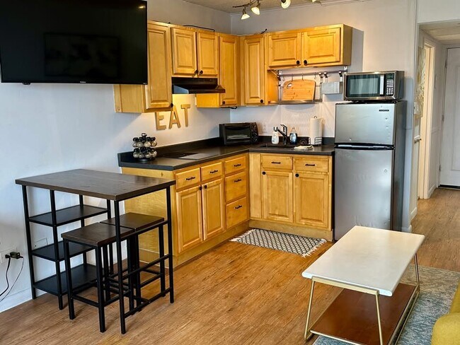 Cocina - 1700 Clinch Ave