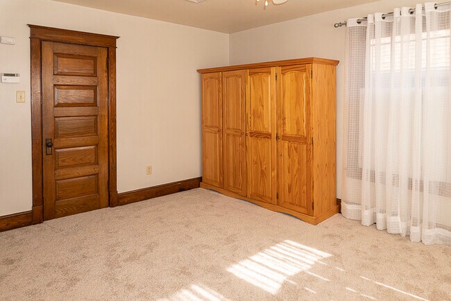 Second floor bedroom 1 - 35 South St