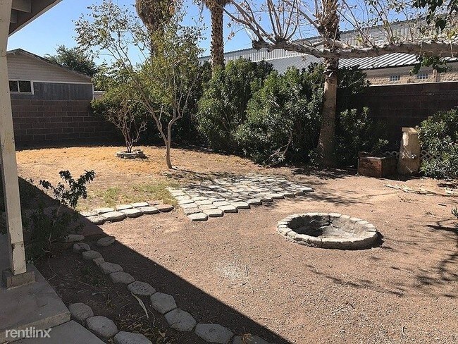Building Photo - 3 br, 1 bath House - 111 Ivy Street