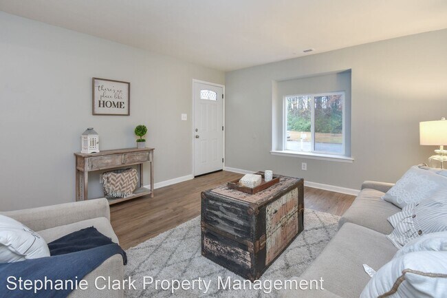 Foto del edificio - 4 br, 2 bath House - 1423 Goldfinch Lane