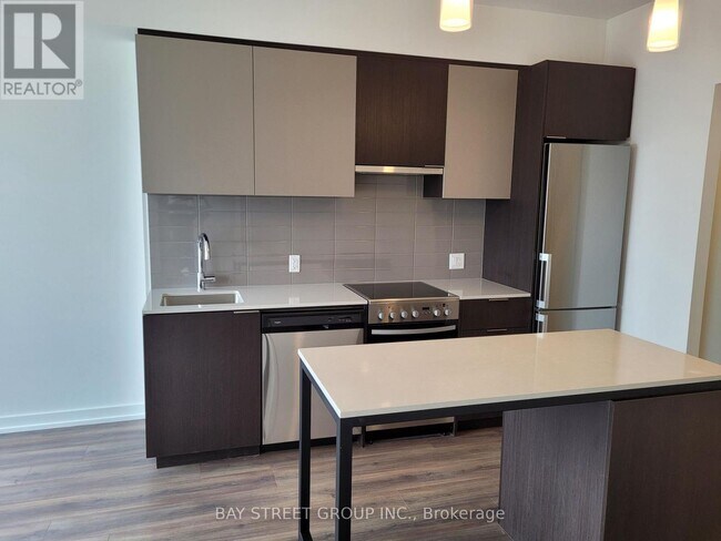 Photo du bâtiment - 203 College St