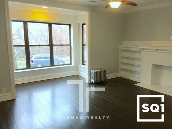 Primary Photo - 4701 N Albany Ave
