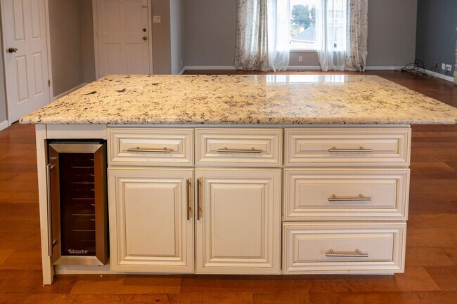Building Photo - A Resort Style Home in Castro Valley!  Castro Valley Schools
