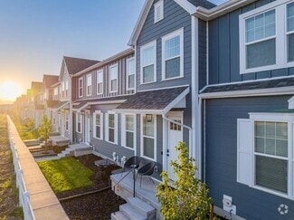 Building Photo - 4819 Summerfield Dr