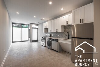 Building Photo - 5422 W Belmont Ave