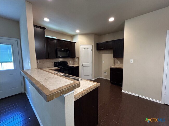 Foto del edificio - 1137 Brown Rock Dr