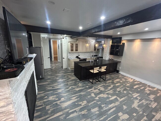 Foto del edificio - 3124 28th Ave