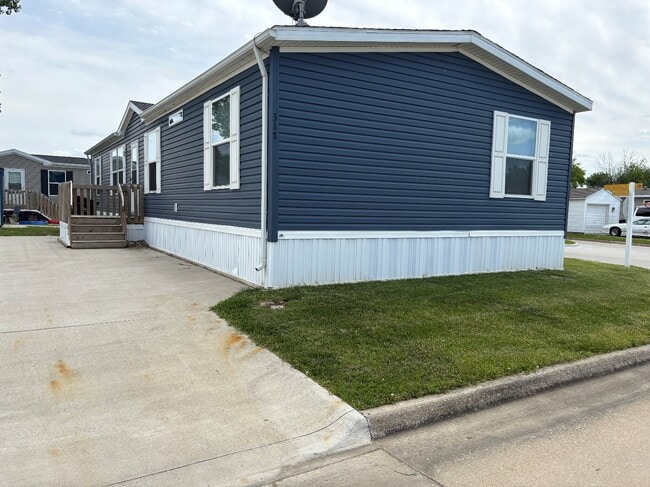 Building Photo - 317 Autumn Park Dr