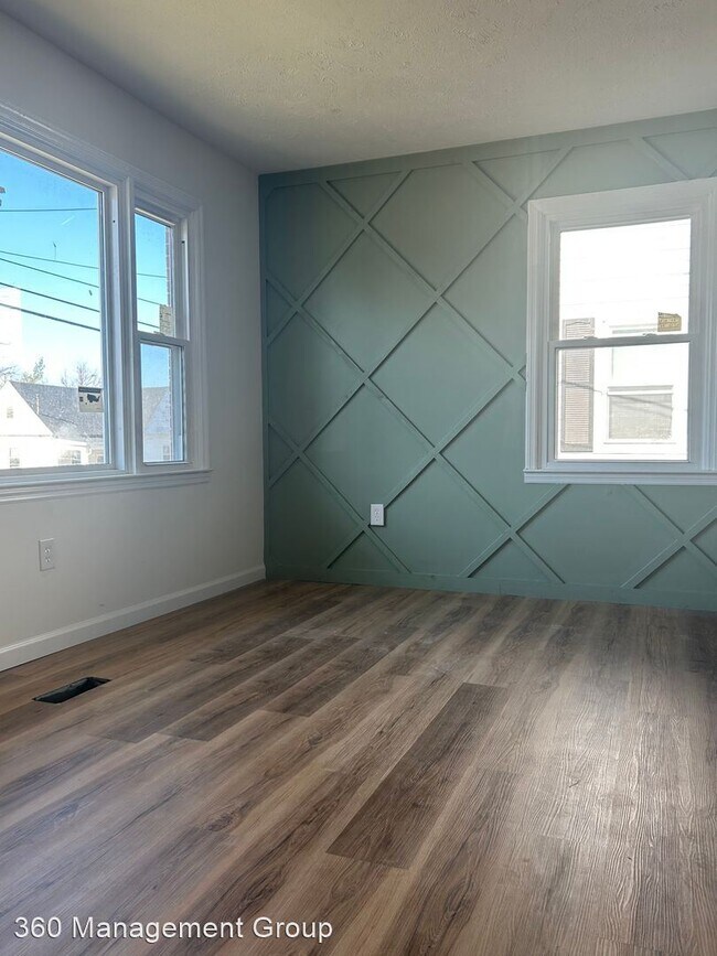 Building Photo - 3 br, 1 bath House - 21 Vine Street