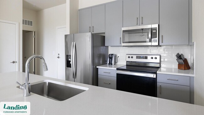 Foto del edificio - 3158 SW 12th Ave