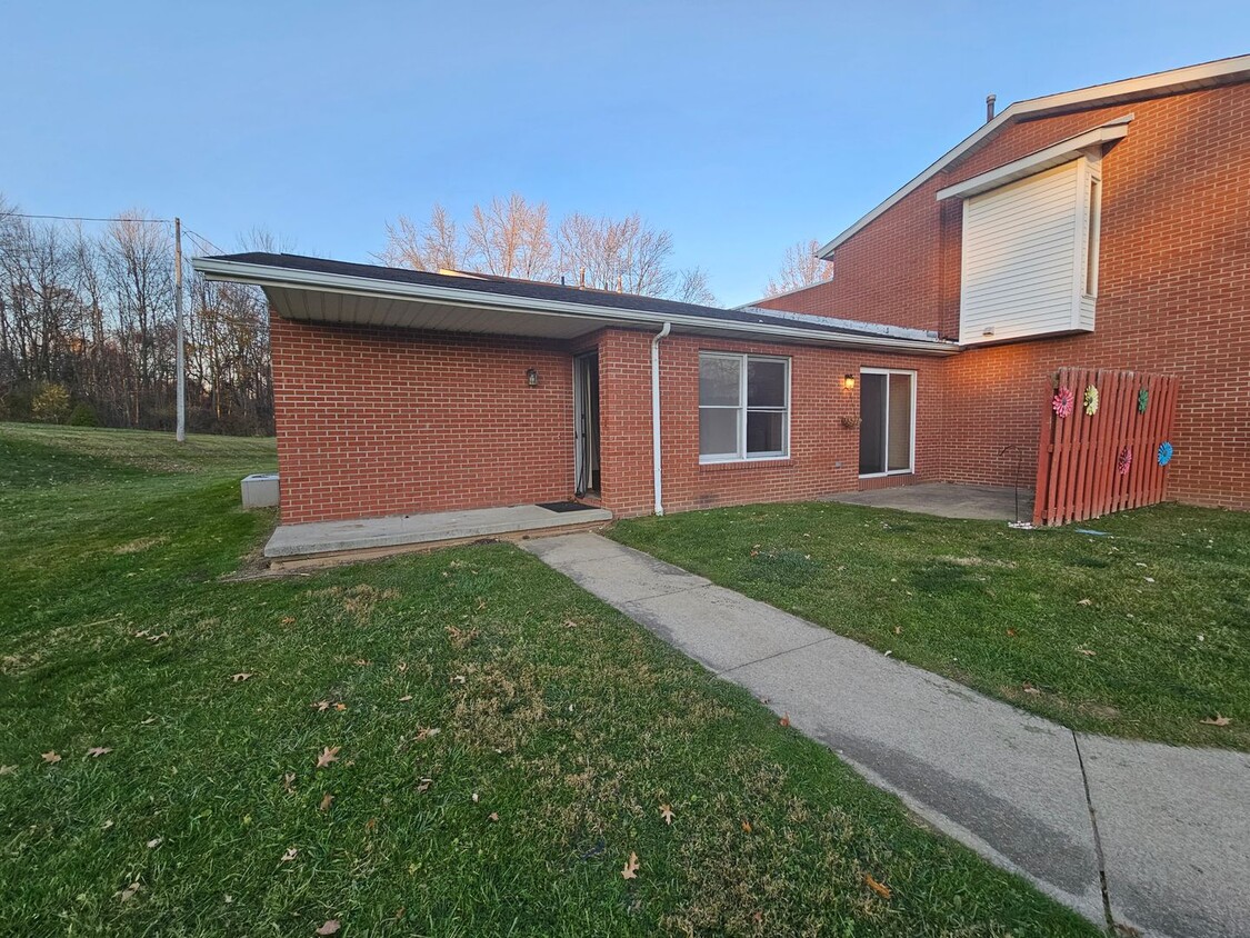 Primary Photo - 4424 Lovers Lane