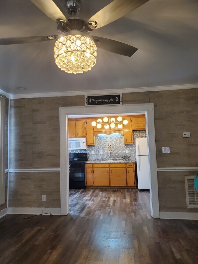 302 E Divine St Unit A, Dunn, NC 28334 Apartments in Dunn, NC