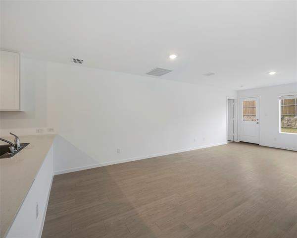 Building Photo - 1219 Falcon Hts Dr